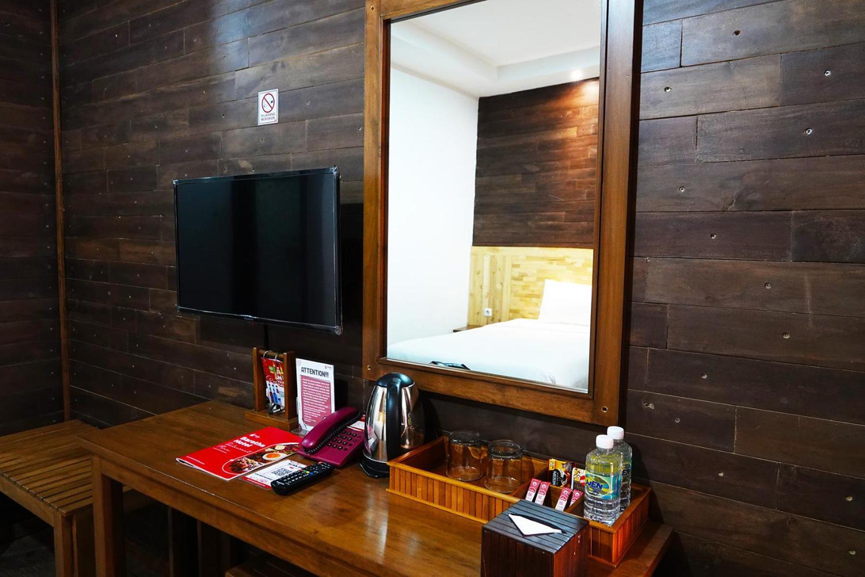 Baratha Hotel&Resto Bondowoso Kültér fotó