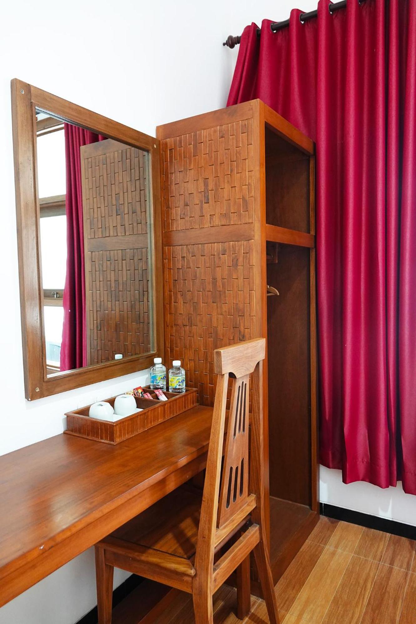 Baratha Hotel&Resto Bondowoso Kültér fotó
