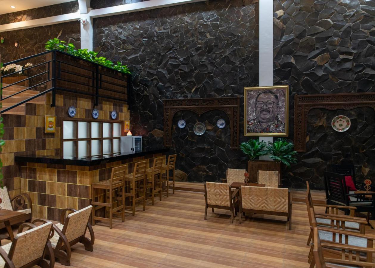 Baratha Hotel&Resto Bondowoso Kültér fotó